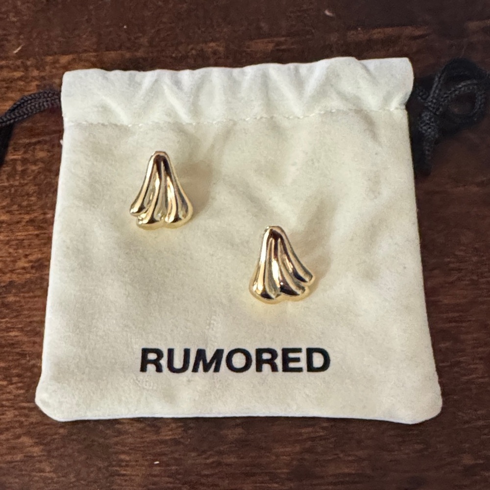 Rumored Shiny Gold Petal Fold Stud Earrings